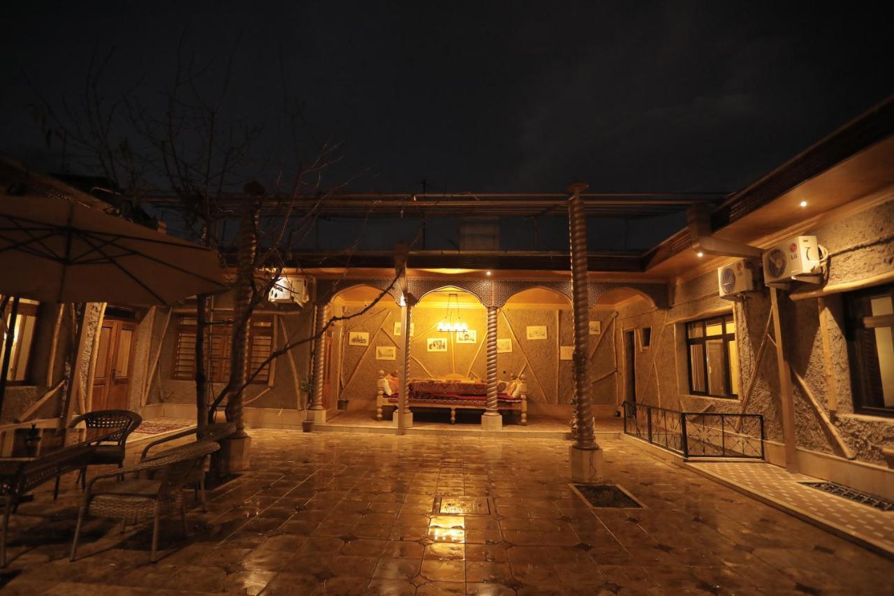 Apartamento "S E A S O N S" Samarcanda Exterior foto